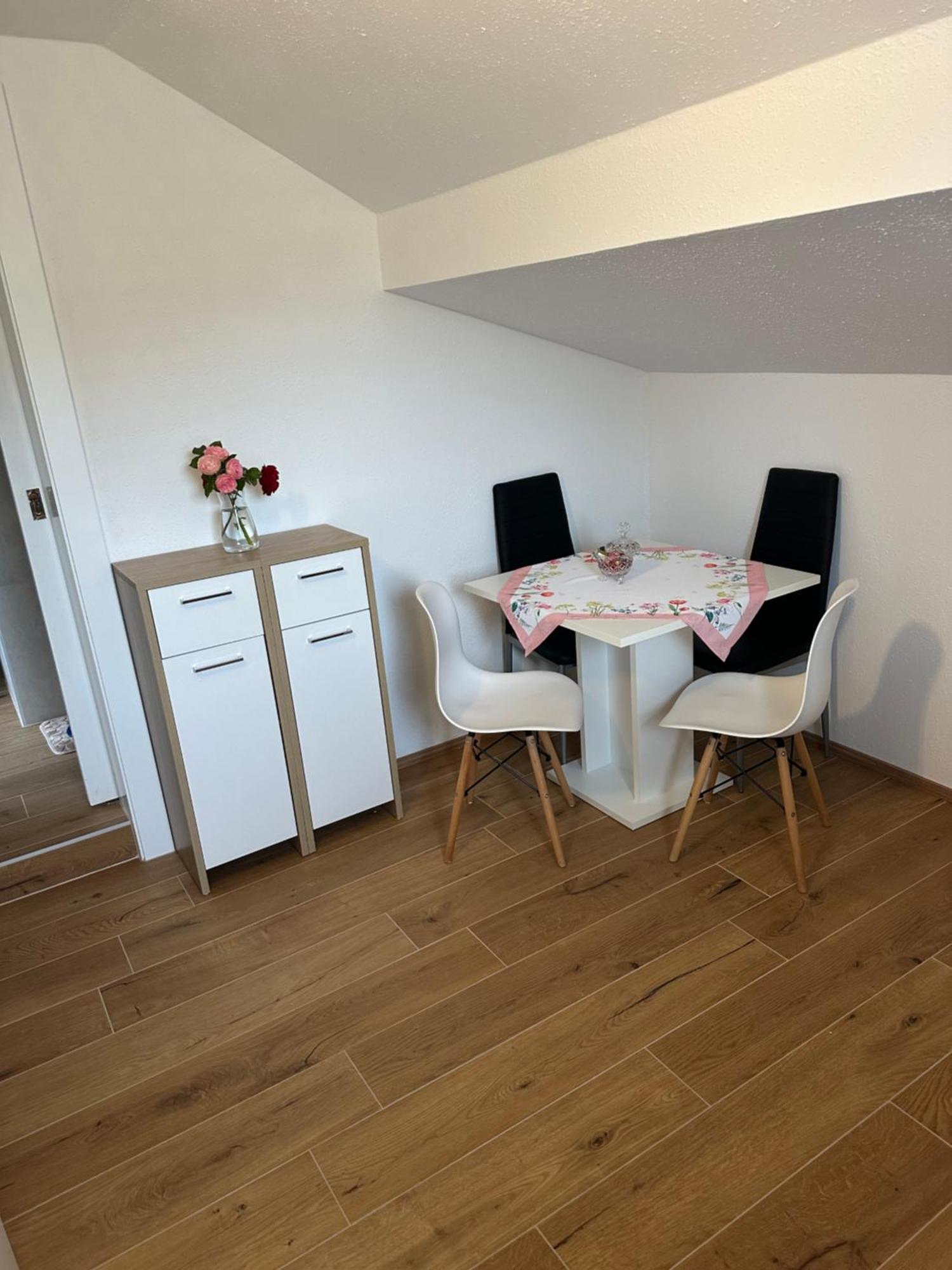 Ferienwohnung Waldblick, Faaker See Oberaichwald  Bagian luar foto