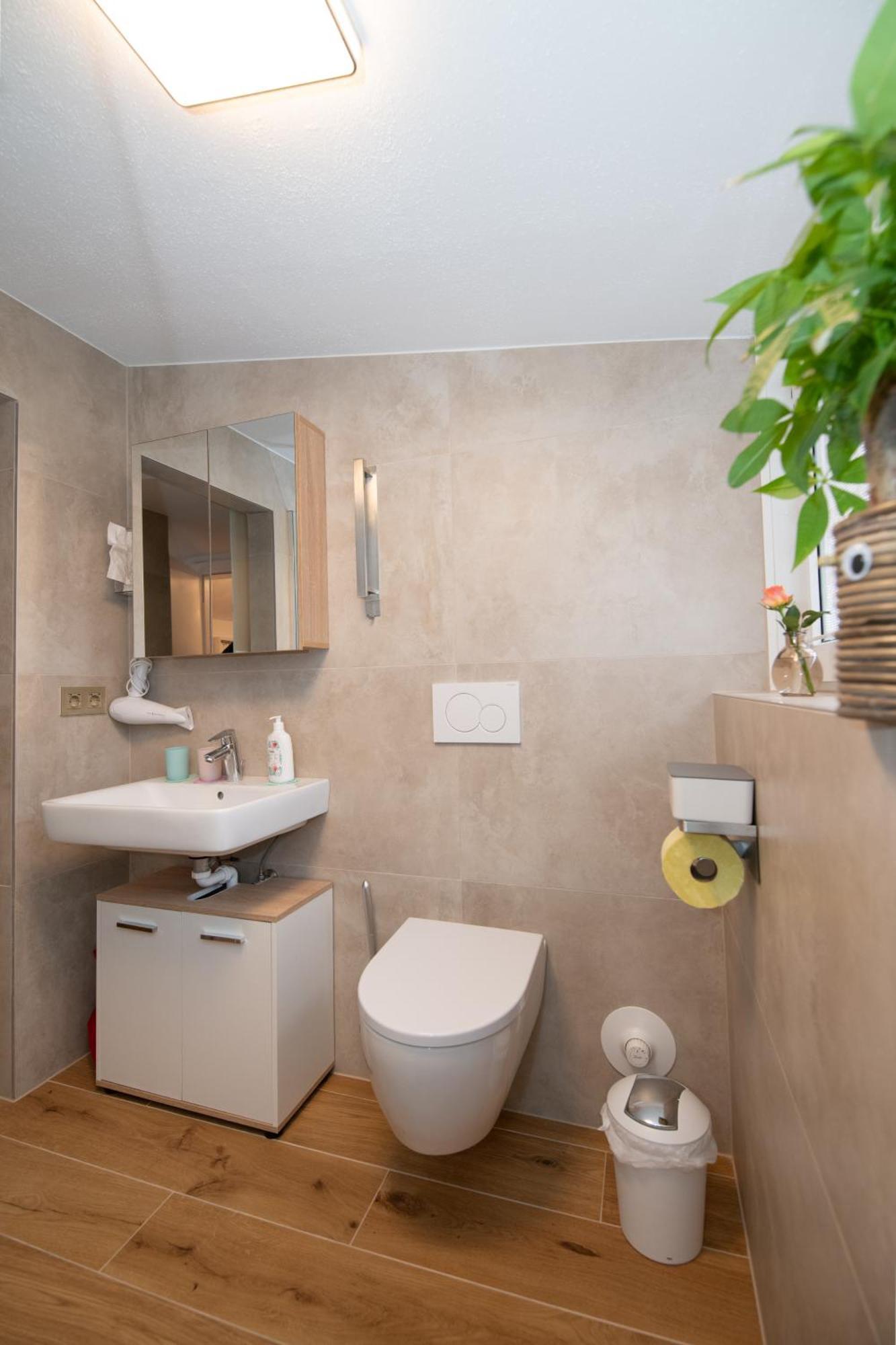 Ferienwohnung Waldblick, Faaker See Oberaichwald  Bagian luar foto