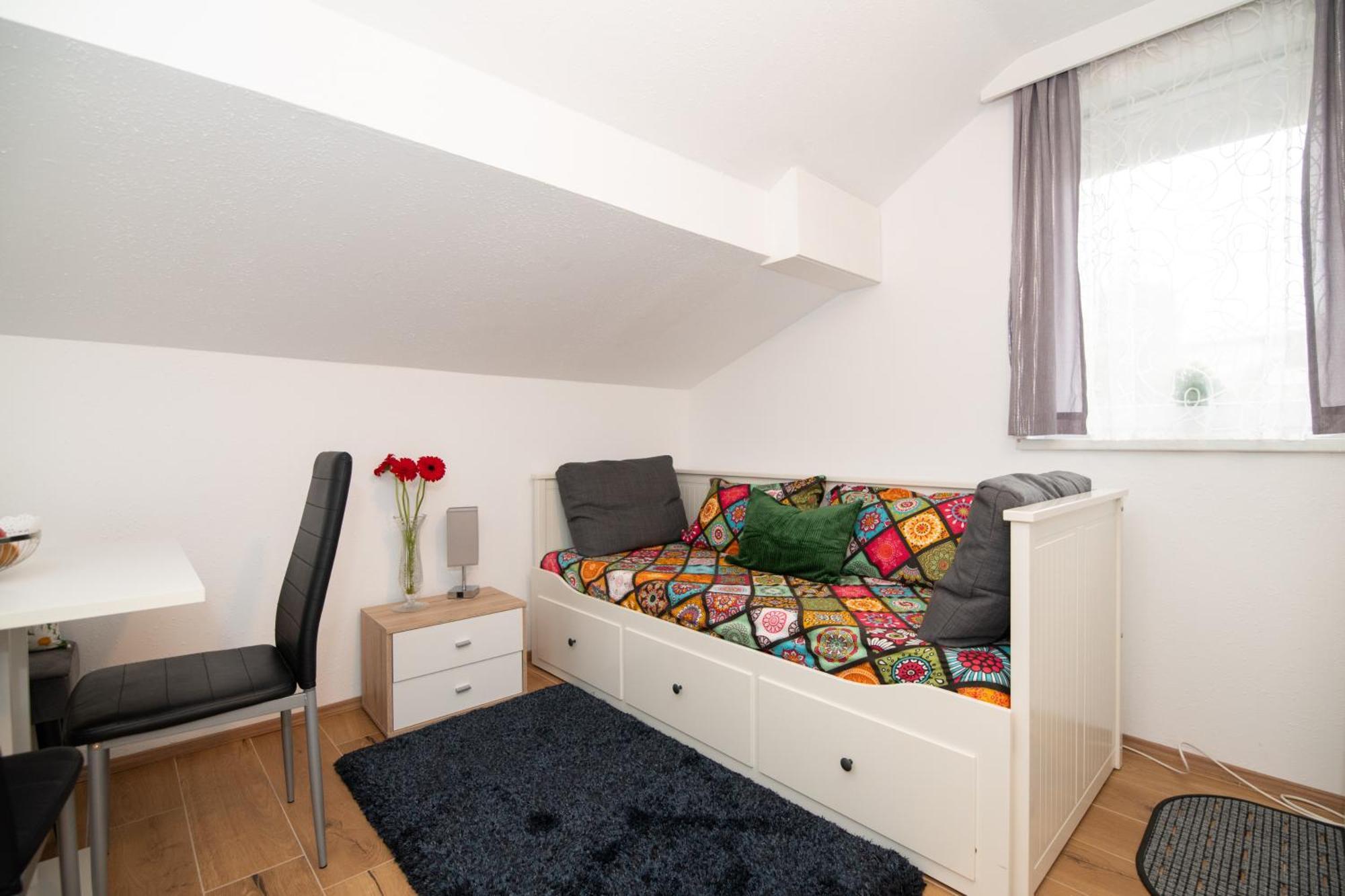Ferienwohnung Waldblick, Faaker See Oberaichwald  Bagian luar foto
