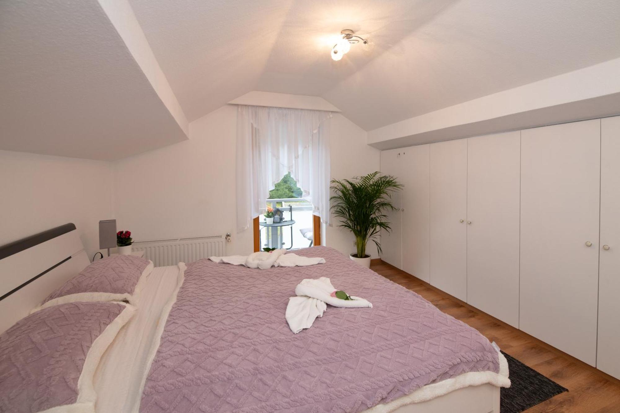 Ferienwohnung Waldblick, Faaker See Oberaichwald  Bagian luar foto