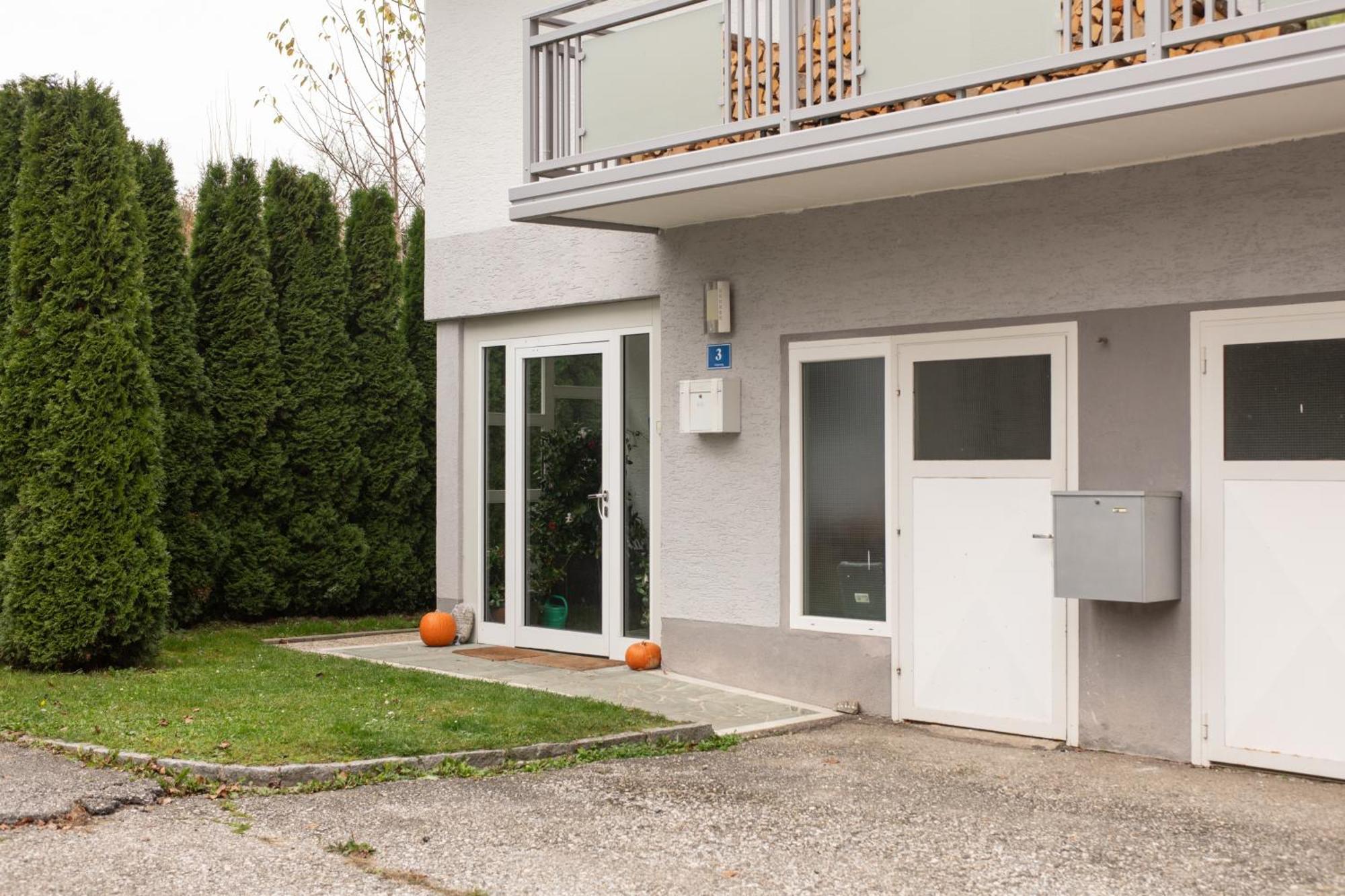 Ferienwohnung Waldblick, Faaker See Oberaichwald  Bagian luar foto