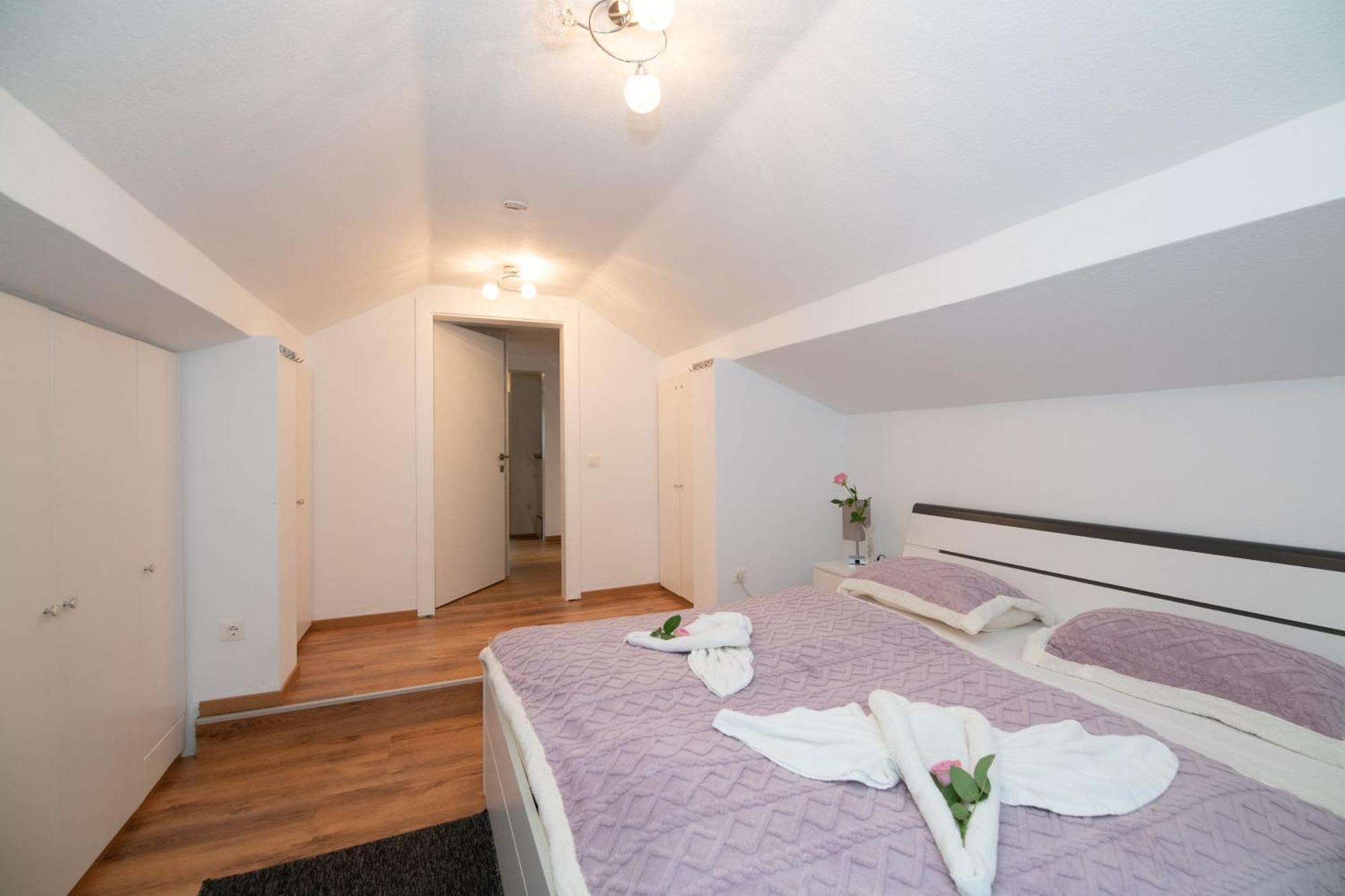 Ferienwohnung Waldblick, Faaker See Oberaichwald  Bagian luar foto